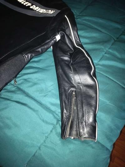 Mens leather HarleyDavidson coat - Thumbnail 6
