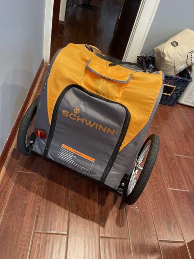 Schwinn dog trailer to attach to bike - Thumbnail 2