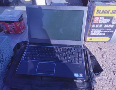 yard sale Staples parking lot on 43rd avenue and Camelback - Thumbnail 2