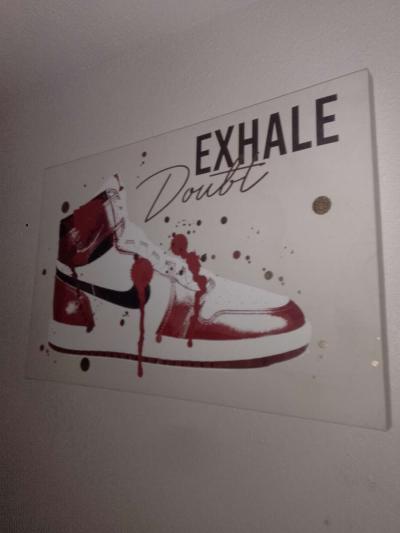 AIR JORDANS 1 BEDROOM POSTER - Thumbnail 3