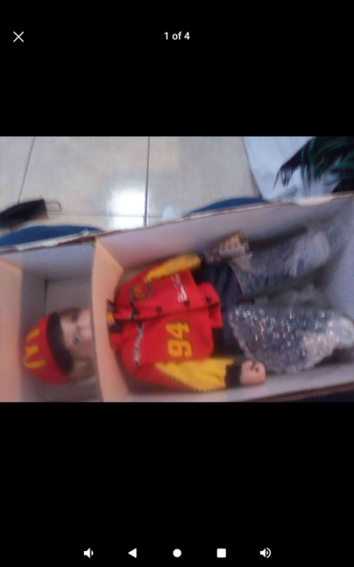 collectible porcelain doll - Thumbnail 2