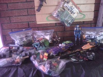 LEGO sets figurens and toys and collectibles - Thumbnail 3