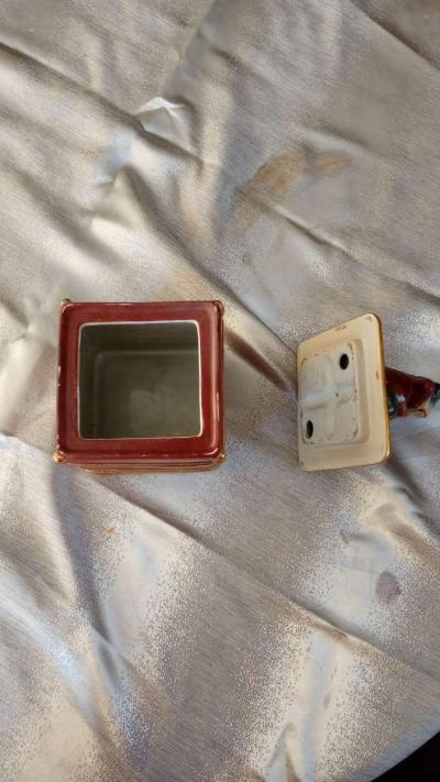 Ceramic Decorative Canister With Frog On top - Thumbnail 3