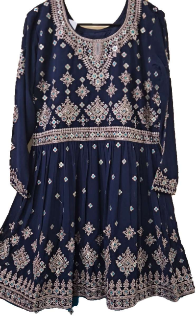 lehanga suit - Thumbnail 2