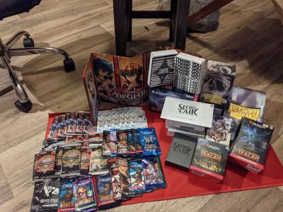 unopened Pokemon and magic stuff - Thumbnail 3