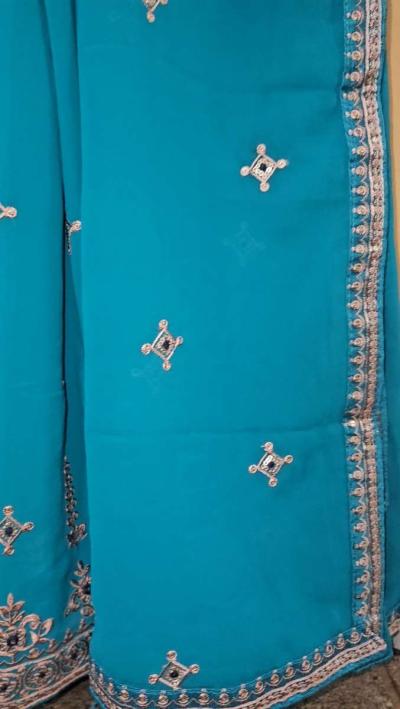 lehanga suit - Thumbnail 3