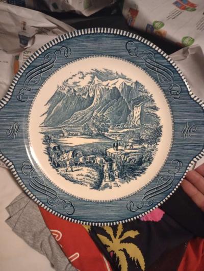 DECORATIVE PLATE - Thumbnail 2