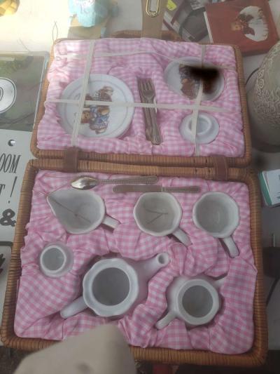 antiques collectables model cars knives dolls clothes shoes - Thumbnail 4