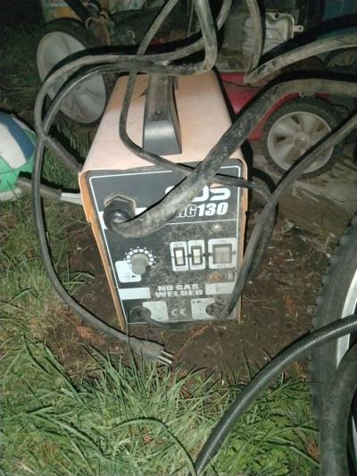 MIG 130 Welder Flux Core Wire Automatic Feed Welding Ma - Thumbnail 2