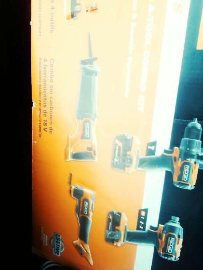 all tools are available no battery or chargers available - Thumbnail 2