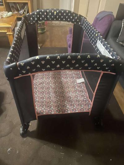 Pack and Play - Thumbnail 2