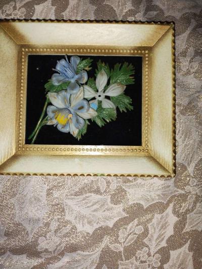 2 vintage pictures one pink and one light blue Flowers - Thumbnail 2