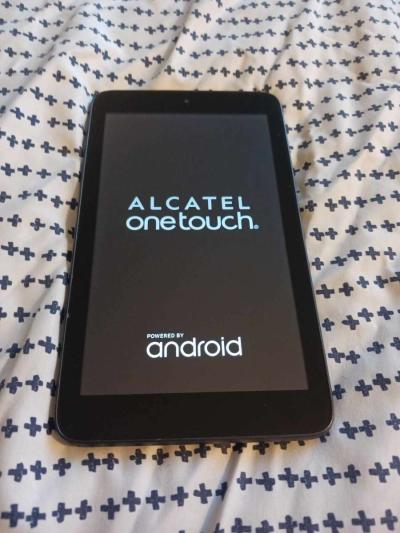 Laptop  and Tablets with Everything - Thumbnail 3