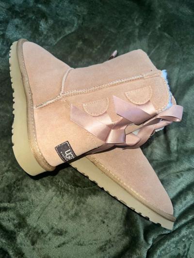 Winter Boots - Thumbnail 4