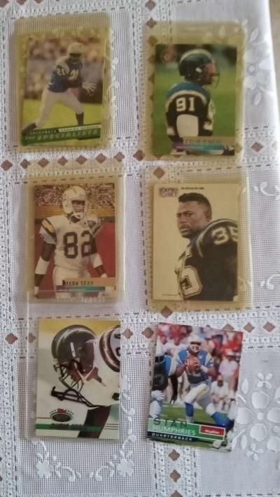 NFL FOOTBALL CARDS - Thumbnail 2