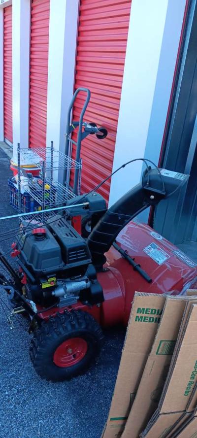 snowblower - Thumbnail 2