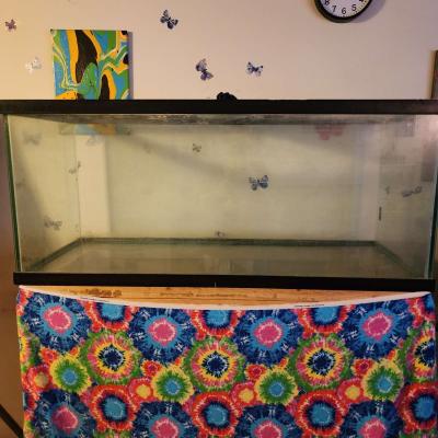 70 gallon Fish Tank - Thumbnail 4
