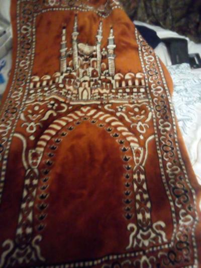 a prayer rug - Thumbnail 3