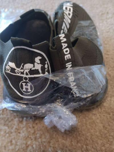 a custom printed pair of womens shoes  size 7 - Thumbnail 4