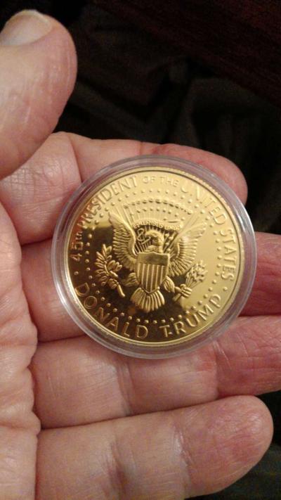 Trump tribute coin - Thumbnail 2