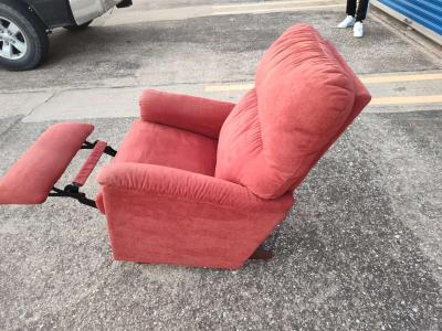 Red Recliner - Thumbnail 4