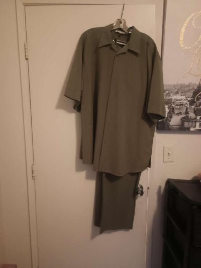 Olive Green Leisure Suit Size XL - Stockton, California