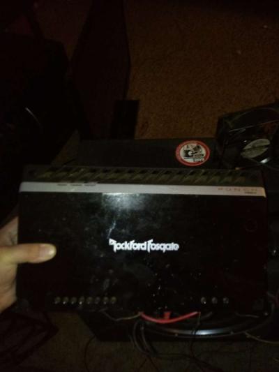 Rockford fosgate punch 2 amp with punch 2 subwoofer - Thumbnail 3
