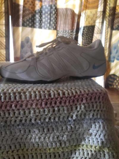 Nike white sneakers size 10 lace up - Thumbnail 2