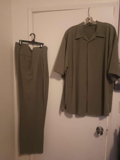 Olive Green Leisure Suit Size XL - Thumbnail 2