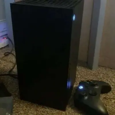Xbox Series X - Thumbnail 3