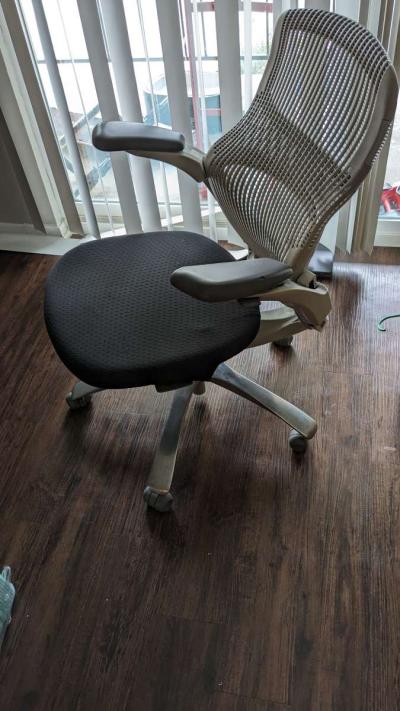 Computer Chair - Thumbnail 2