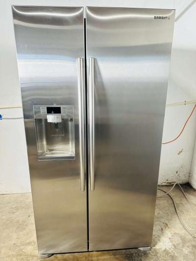 REFRIGERATOR - Thumbnail 3