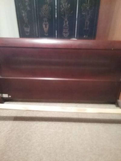 queen size bed frame - Thumbnail 6