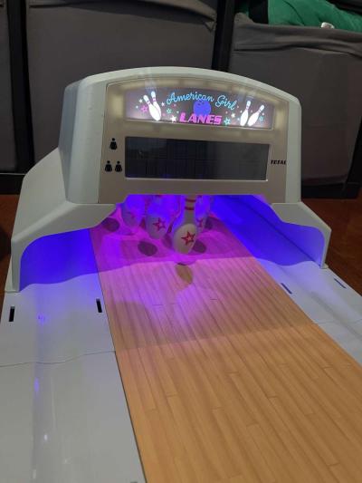 American girl bowling set - Thumbnail 2
