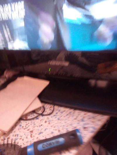 26 inch Emerson tv with built in DVD player - Thumbnail 5