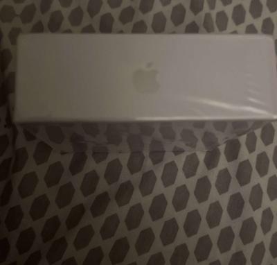 air pods gen 2 - Thumbnail 3