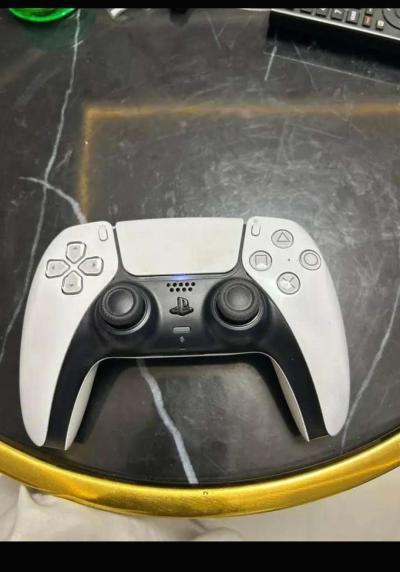 ps5 I havent used it yet - Lansing, Michigan