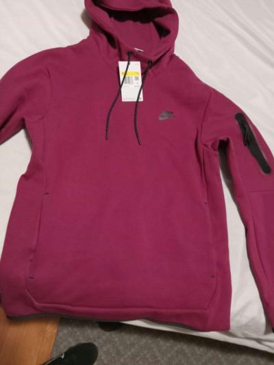 Nike Tech Fleece Hoodie - Los Angeles, California