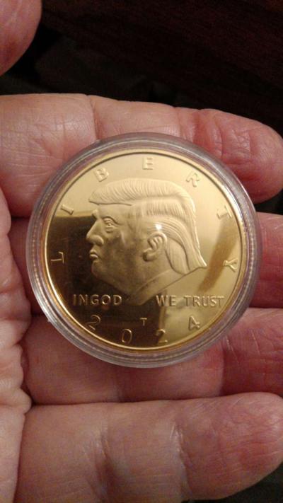 Trump tribute coin - Thumbnail 6