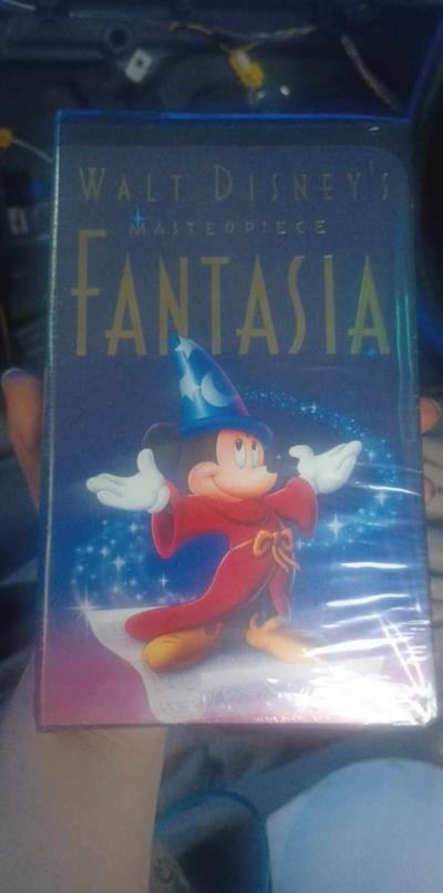 Walt Disneys unopened classic black diamond edition vhs set - Thumbnail 2