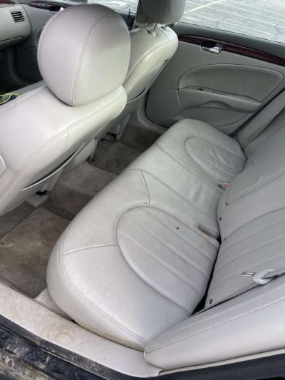 2008 Buick Lucrene - Thumbnail 3