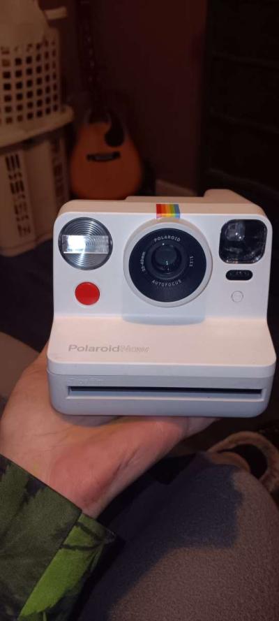 Polaroid Now Camera - Thumbnail 2