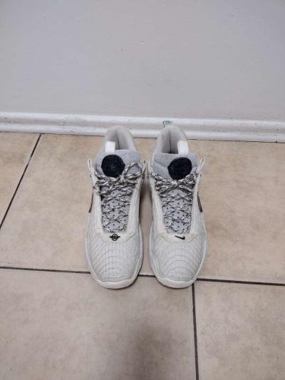 Nike Cosmic Unity Size 12 Mens - Hawthorne, California