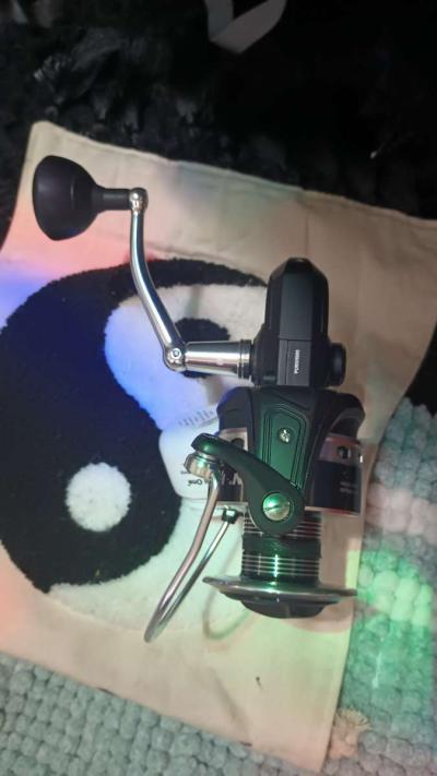 PENN Persuit IV 8000 saltwater sports fishing reel in EXCELL - Thumbnail 4