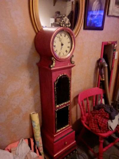 granddaughter clock 5 ft tall keeps perfect time unknown mak - Thumbnail 3