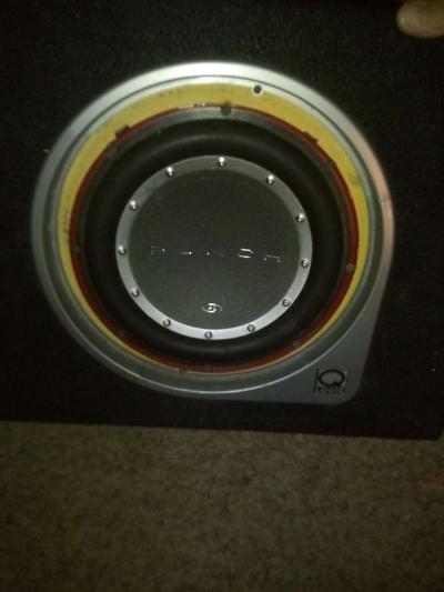 Rockford fosgate punch 2 amp with punch 2 subwoofer - Thumbnail 2