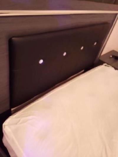 3 piece bedroom set - Thumbnail 2