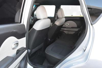 2016  Kia Soul Wagan - Thumbnail 5