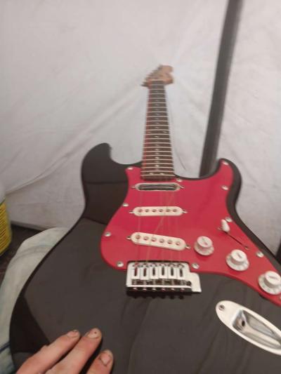 gutiars - Thumbnail 4