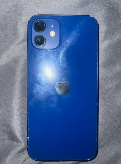 iPhone 12 - Thumbnail 4